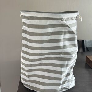 NWOT gray and white striped clothes hamper